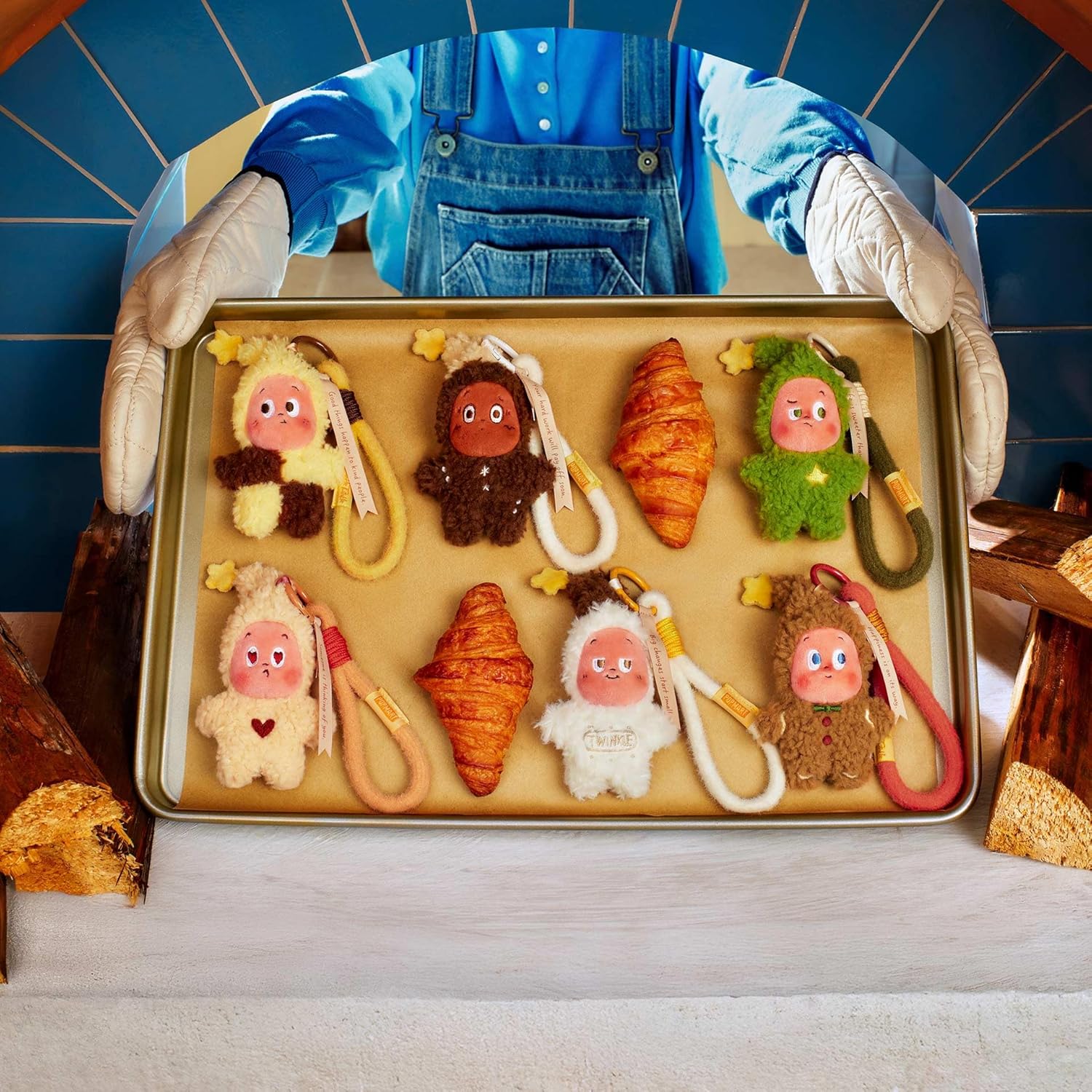 Twinkle Twinkle Savor the Monment Series-Fresh-Baked Mini Cookies Plush Pendant Blind Box, Gift for Holidays, Boys and Girls-Single box